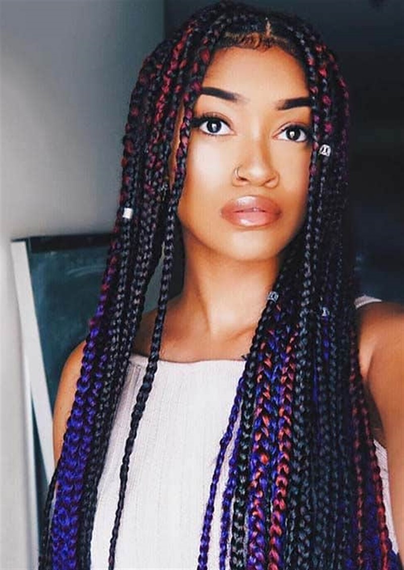 Morena con Trenzas - 07