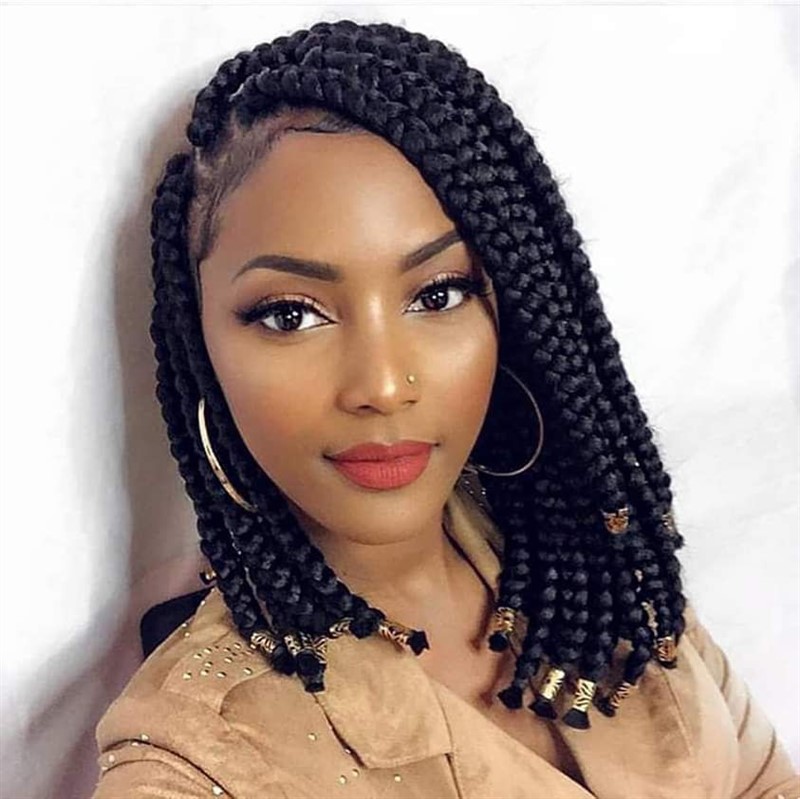 Morena con Trenzas - 17