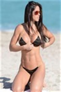 Chicas Jolie - 013