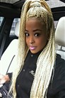 Morena con Trenzas - 04