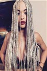 Morena con Trenzas - 06